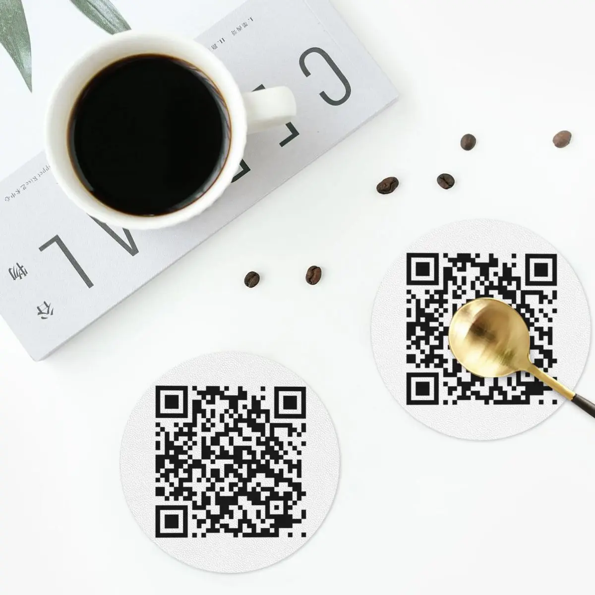 ريكول لن تمنحك أبدًا من قواعد الأكواب الجلدية QR، مفارش قهوة عازلة غير قابلة للانزلاق، مجموعة من 4 قطع