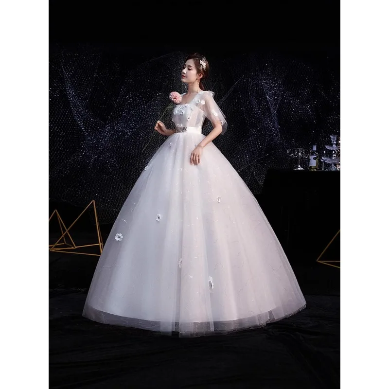 Luxury Bridal High Waist Wedding Dress Plus Size Scoop Neck Beading Puffy Stage Performance Ball Gown