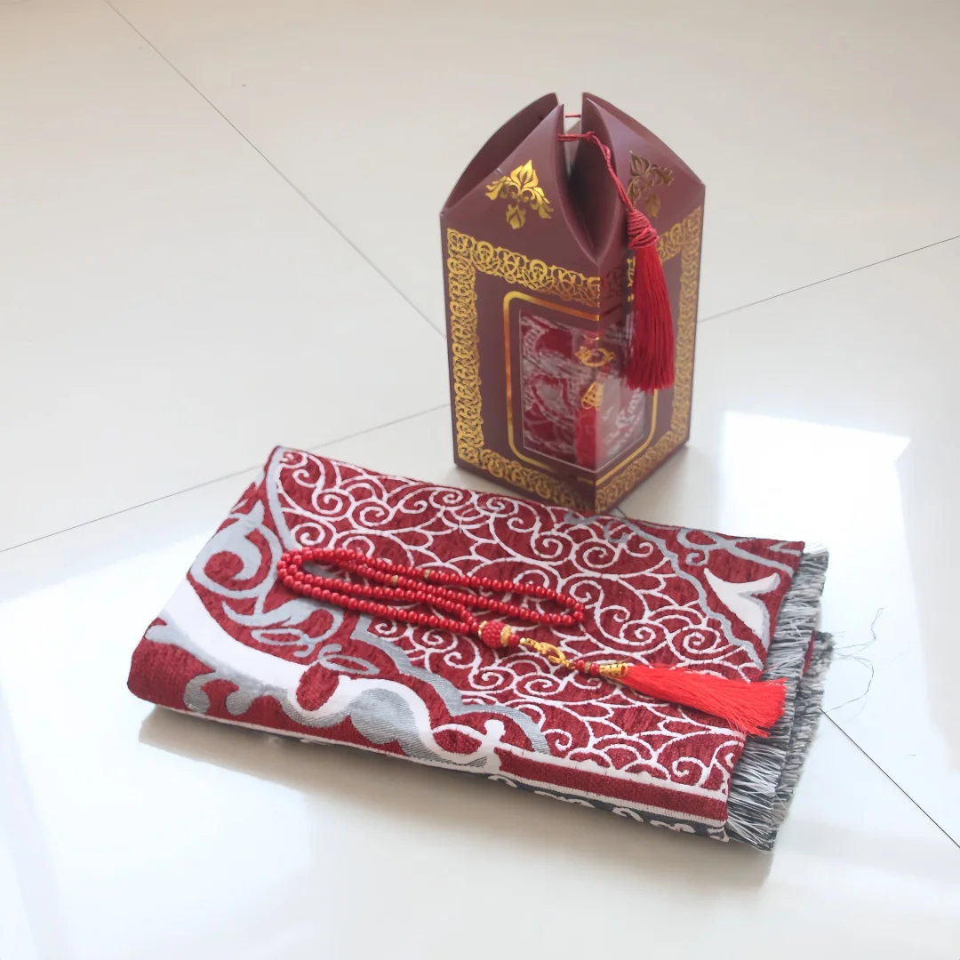 Premium Gift Box Prayer Bead Set, Chenille Flame Flower Printed Prayer Rug, Thick Flannel Prayer Mat for Home Use & Gifting