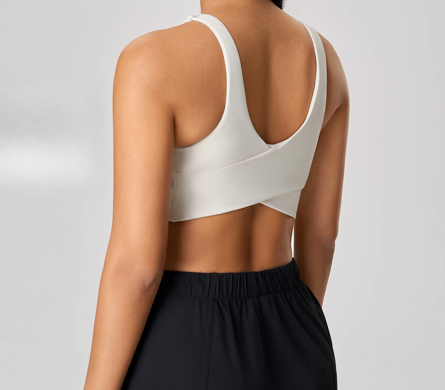 

Women Sports Bra Naked Feel High Support Workout Bra Yoga Top Removable Pads Comfortable Underwire Wide Strap for Yoga and Gym