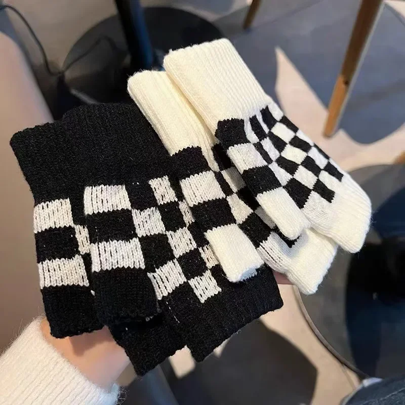 New Couple Black and White Checkered Half Finger Gloves Women Knitted Winter Students Writing Cycling Warm