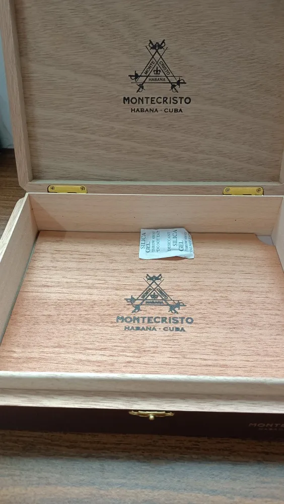 

Cigar Box Humidor 80 Th Anniversary Monte Wooden Box Cigar Box Men's Retro Style Cigar Travel Humidor Cigar Accessories