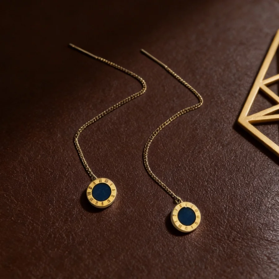 

1pcs Vintage Roman-Style Dangle Earrings | Chic European-American Fashion Statement Jewelry for Women