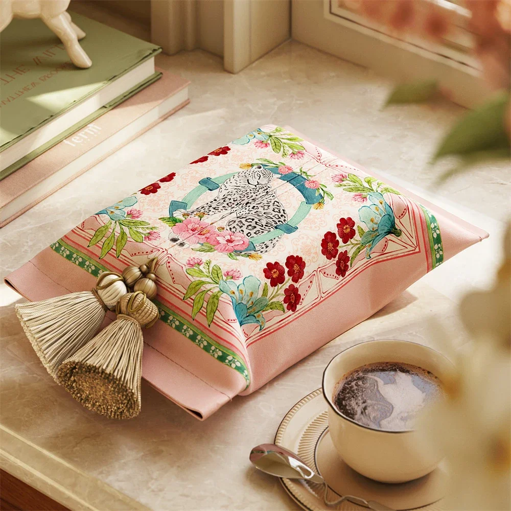 American Style Light Luxury Fabric Tissue Box Living Room Desktop Home High-End Spring Printed Tissue Box With Tassel Storage