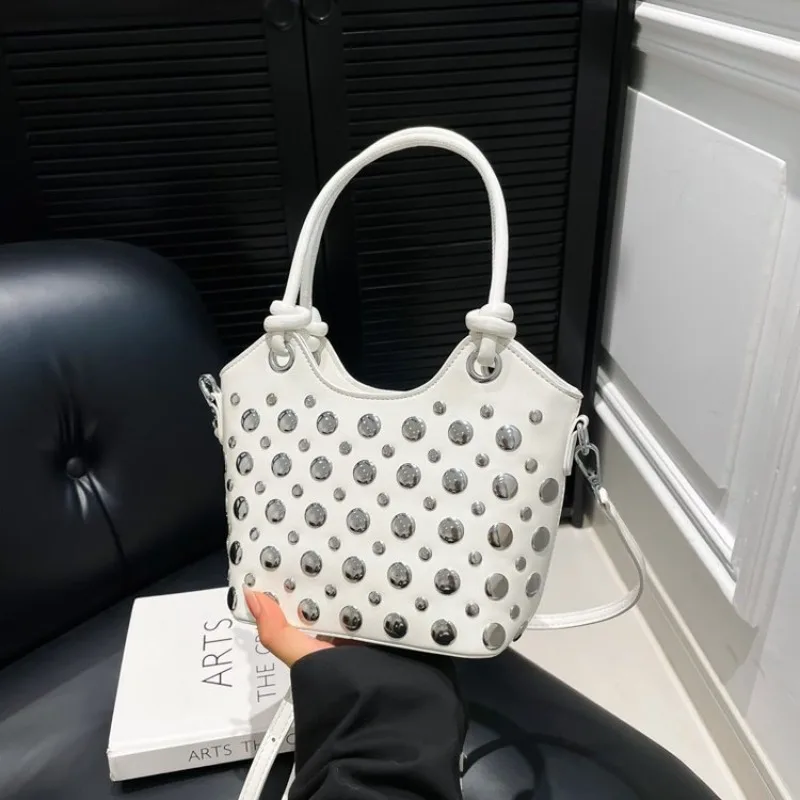 

Women Luxury Messenger Purse Shopper Solid Color Commuter Bag Elegant Leather Diaper Bag Large Capacity In Vogue Style