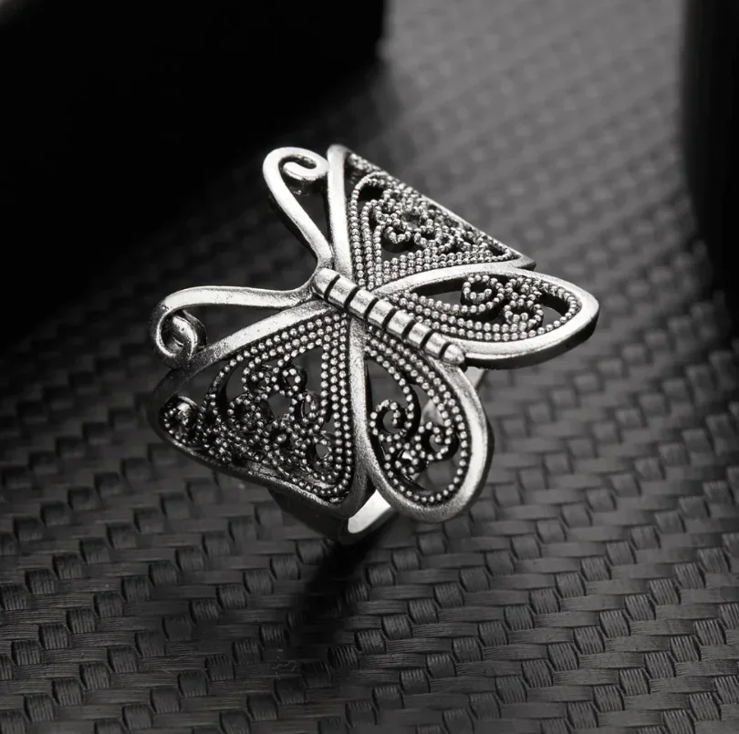 Antique Animal Hollow Butterfly Opening Adjustable Sliver Color Ring Female Rings for Women Jewelry 2023 Custom Jewelry