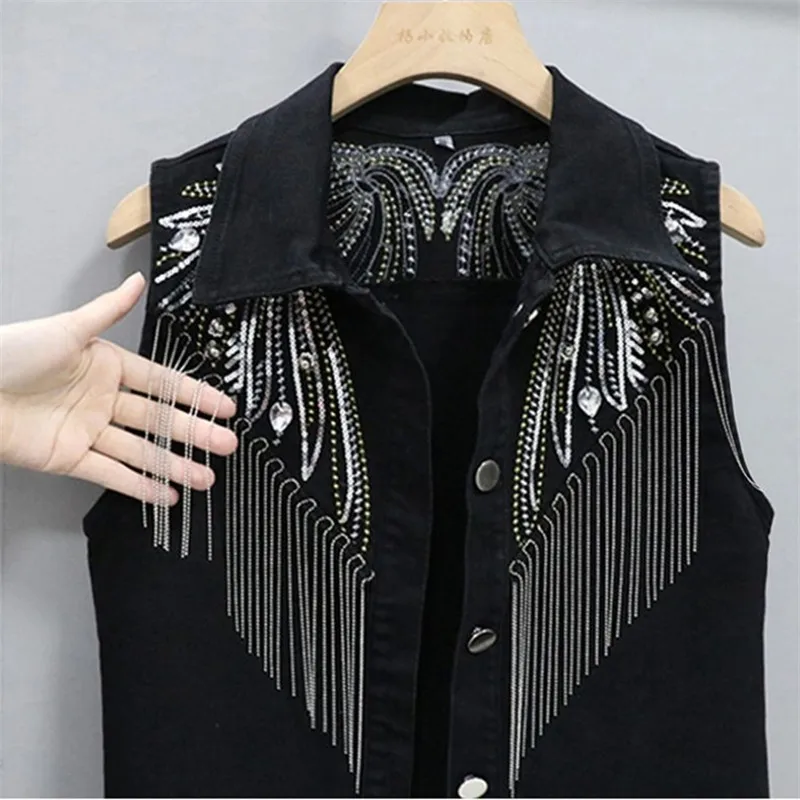 New Fashion Black Denim Vest Women\'s Jacket 2023 Spring Antumn Rivet Tassel Sequin Fit Short Slim Lady Vests Female Outerwear