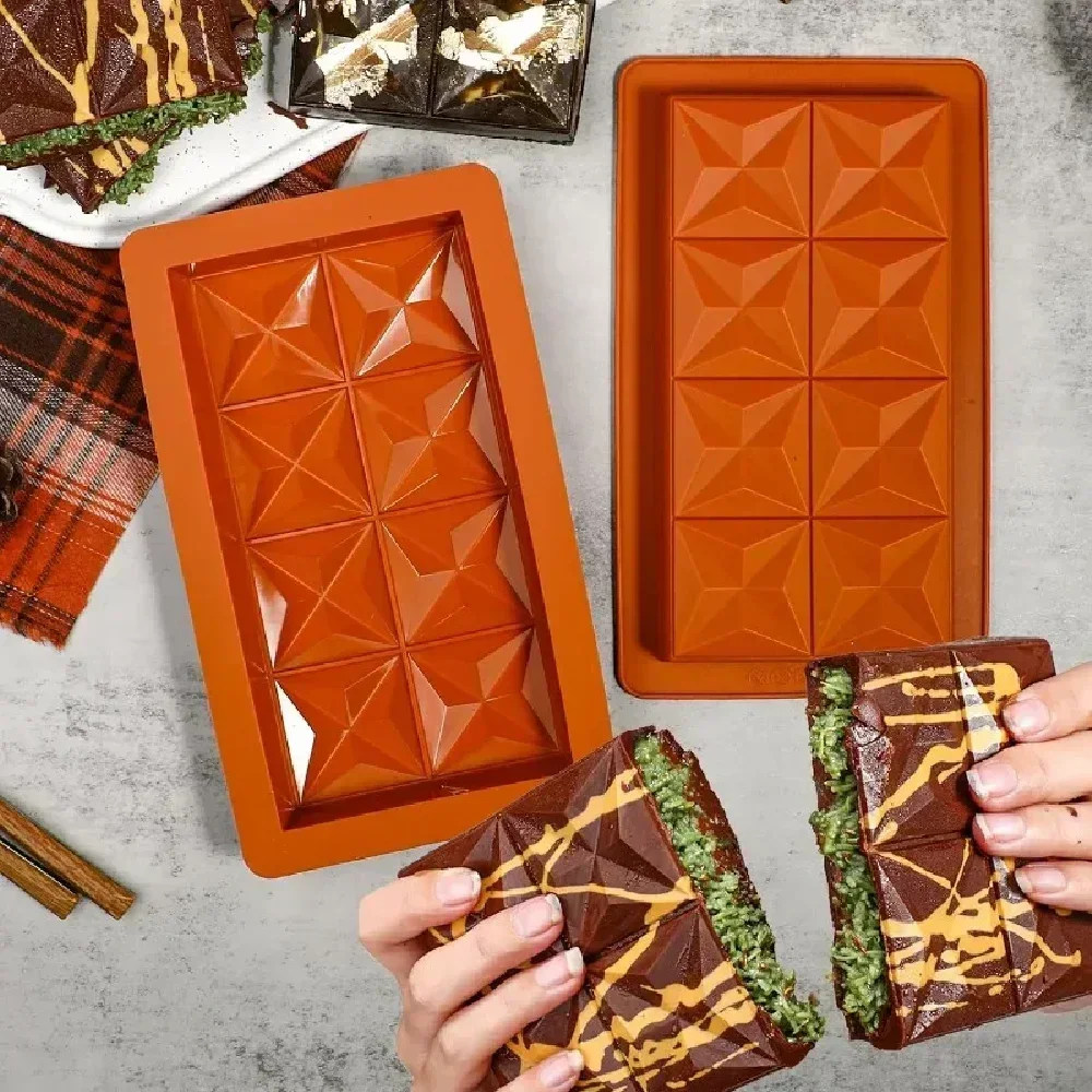 厚手のドバイチョコレートバー型,フィリング付きフィリング,フィリング,チョコレートの盛り合わせ,10個,1セット