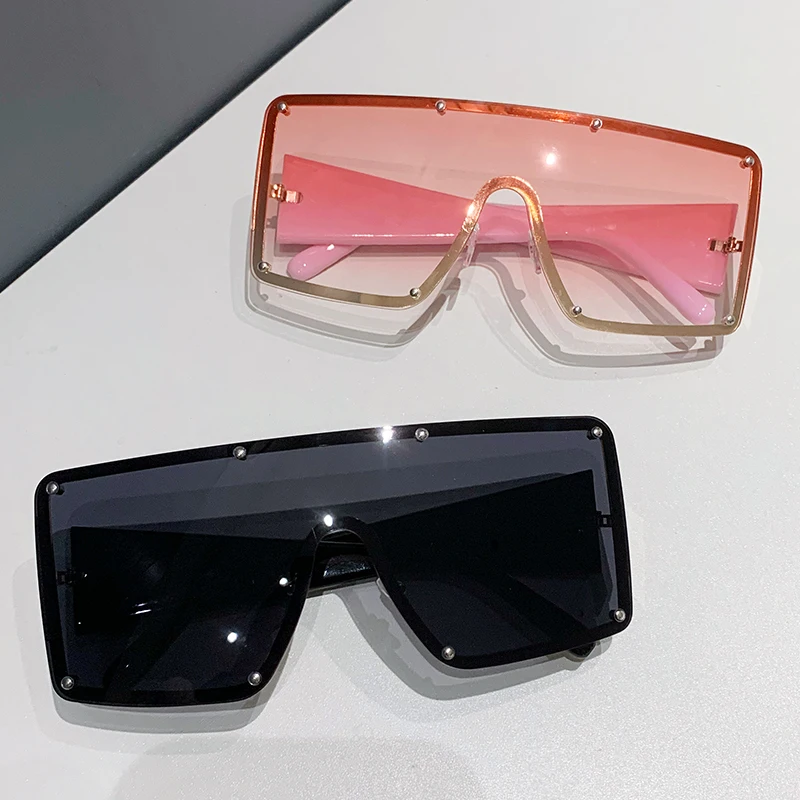 Large One-piece Fashion Sunglasses For Women Men Rivet Square Gradient Sun Shades For Driving Summer Beach