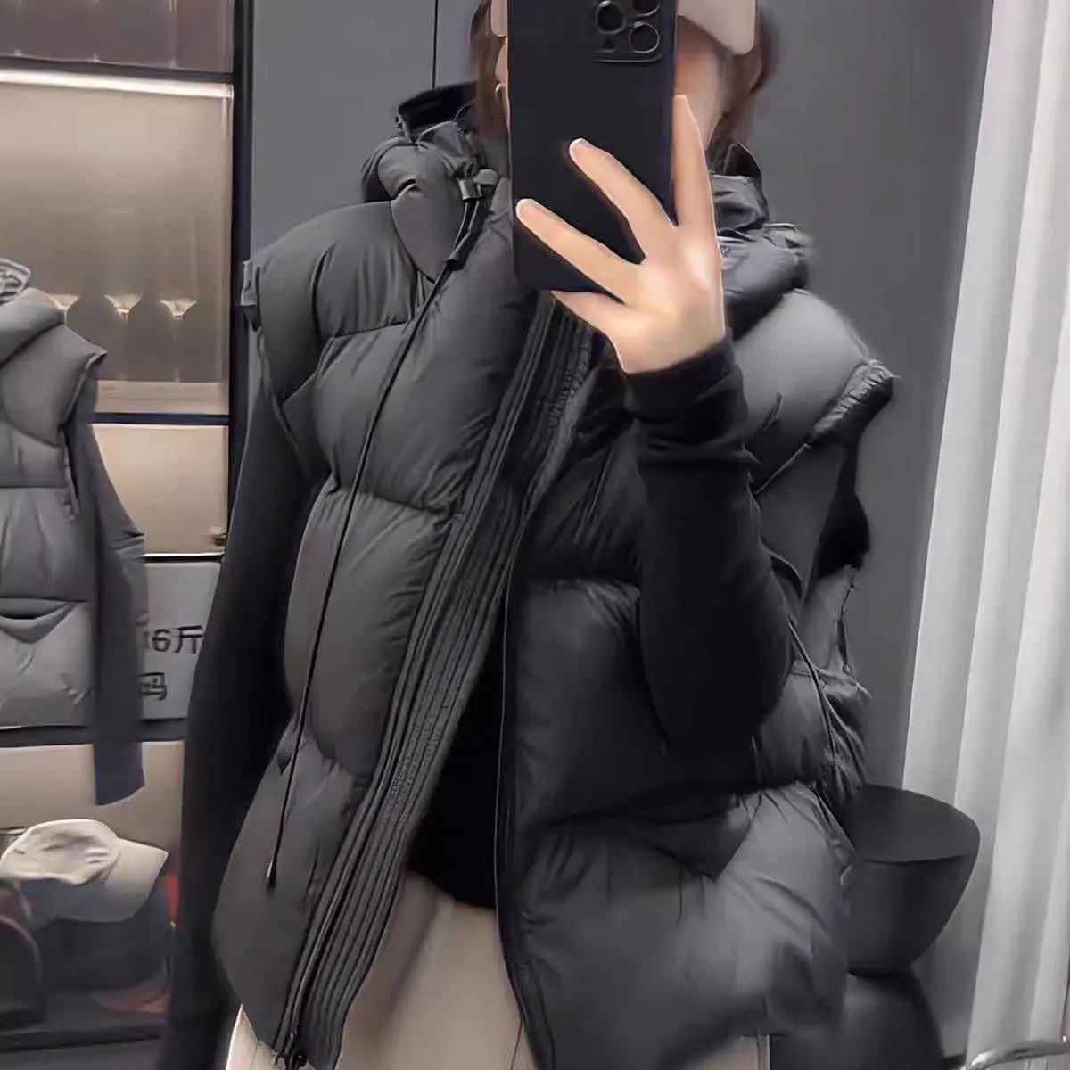 Goose Down Silk Vest Women's Hooded 2025 New Small Short Loose Vest