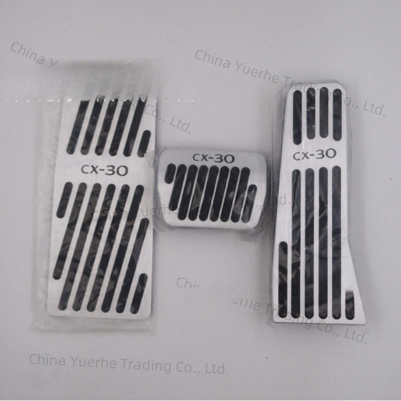 

Применимо к: новая противоскользящая педаль акселератора из алюминиевого сплава нового поколения Mazda 3, CX-30.