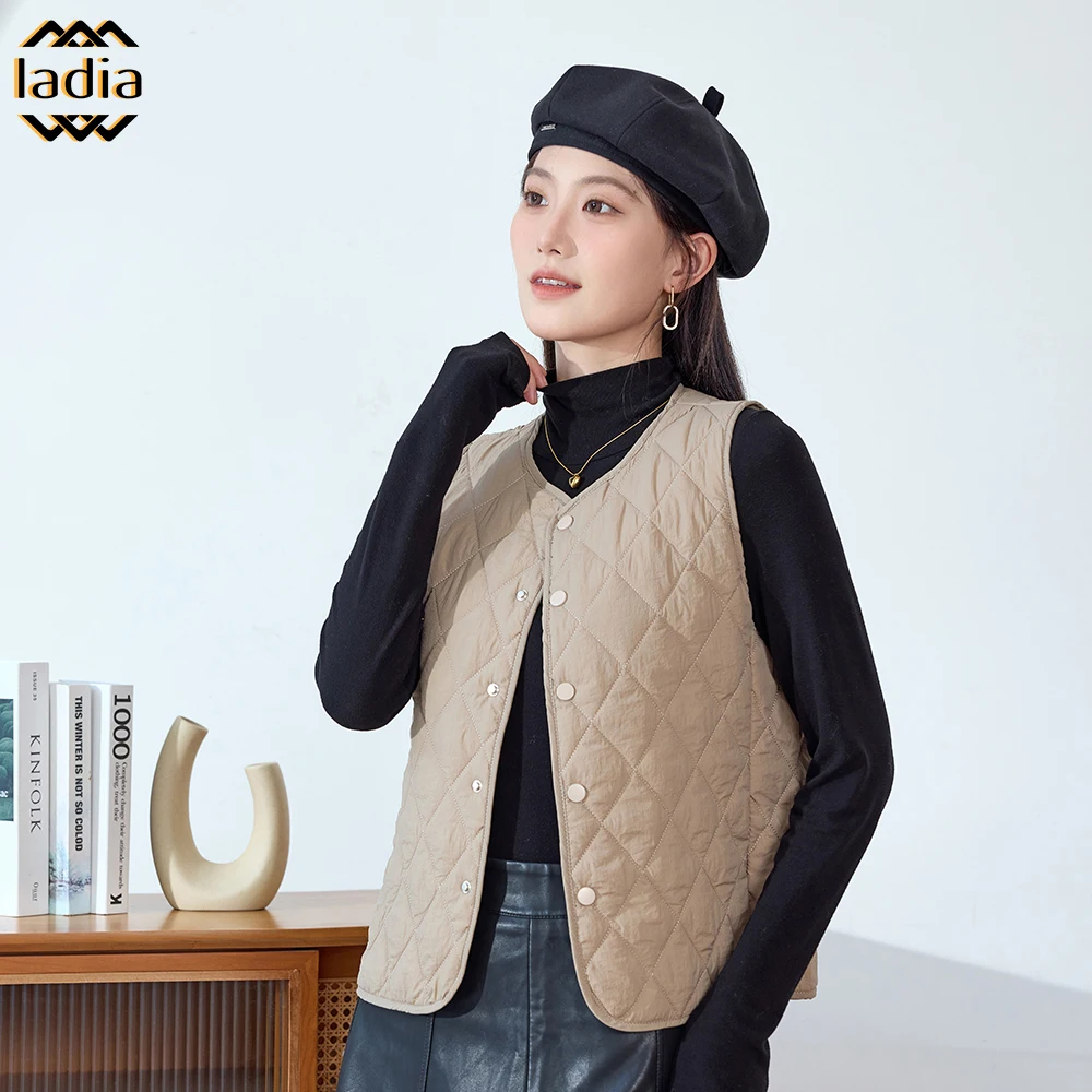 

Winter Sheep Wool Women Solid color Vests Sleeveless Jacket Ultra Light Coat Female Warm Tank Parkas Female Casual Waistcoat