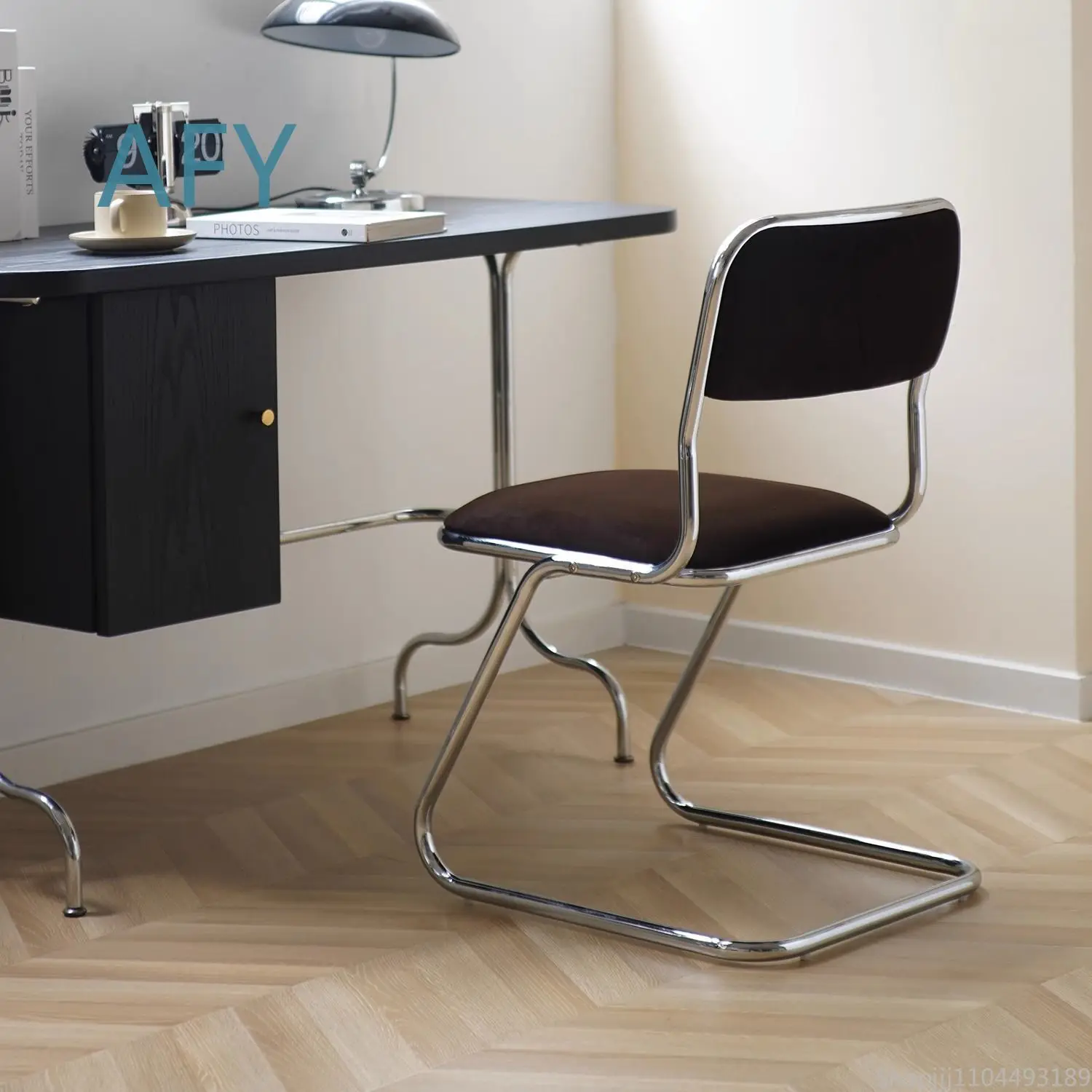 Nordic Bauhaus Dining Chair for Modern Home Furniture Living Room Accent Chair for Bedroom Vanity Table Dining Room Chairs