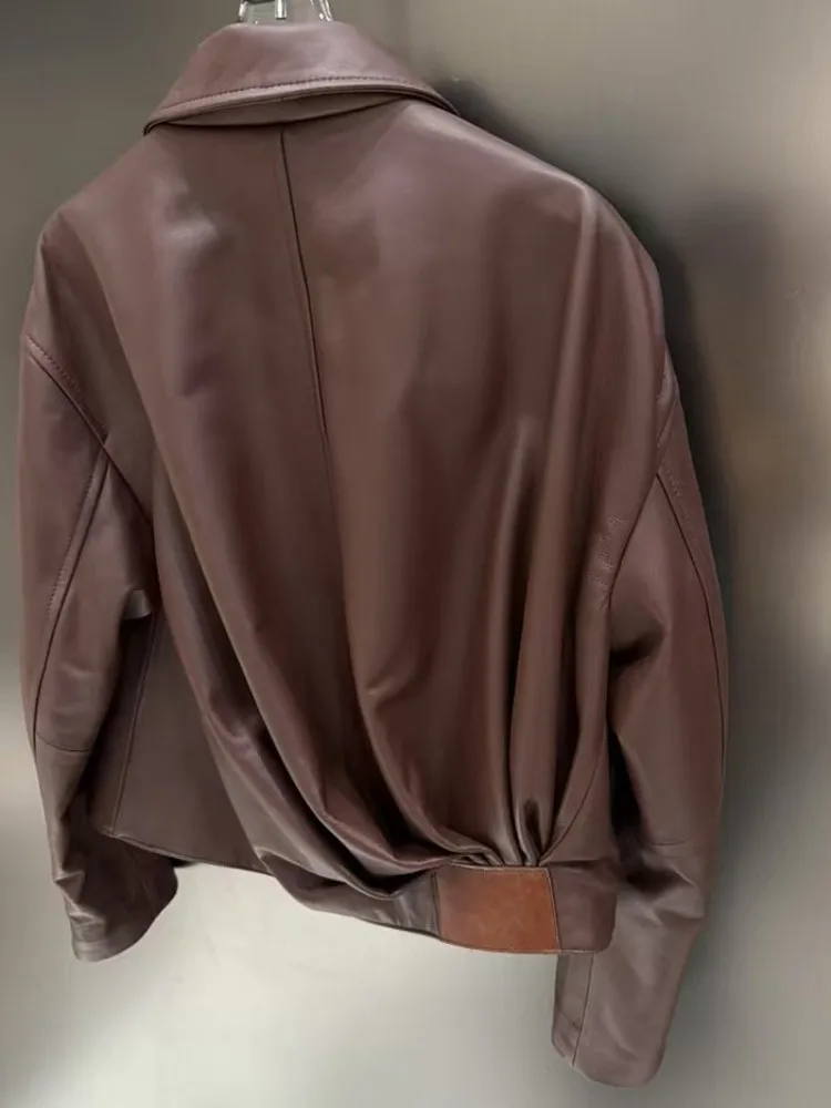 سترة مكتب للسيدات بياقة مقلوبة من الجلد الطبيعي مريحة بلون سادة من جلد الغنم وأكمام طويلة وسحاب ملابس خارجية فضفاضة