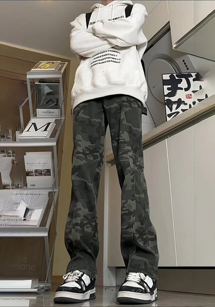 Military een Camouflage Men's Jeans Autumn Winter Casual Pants American Workwear Design Logging B0 Sle Straight Leg Jeans