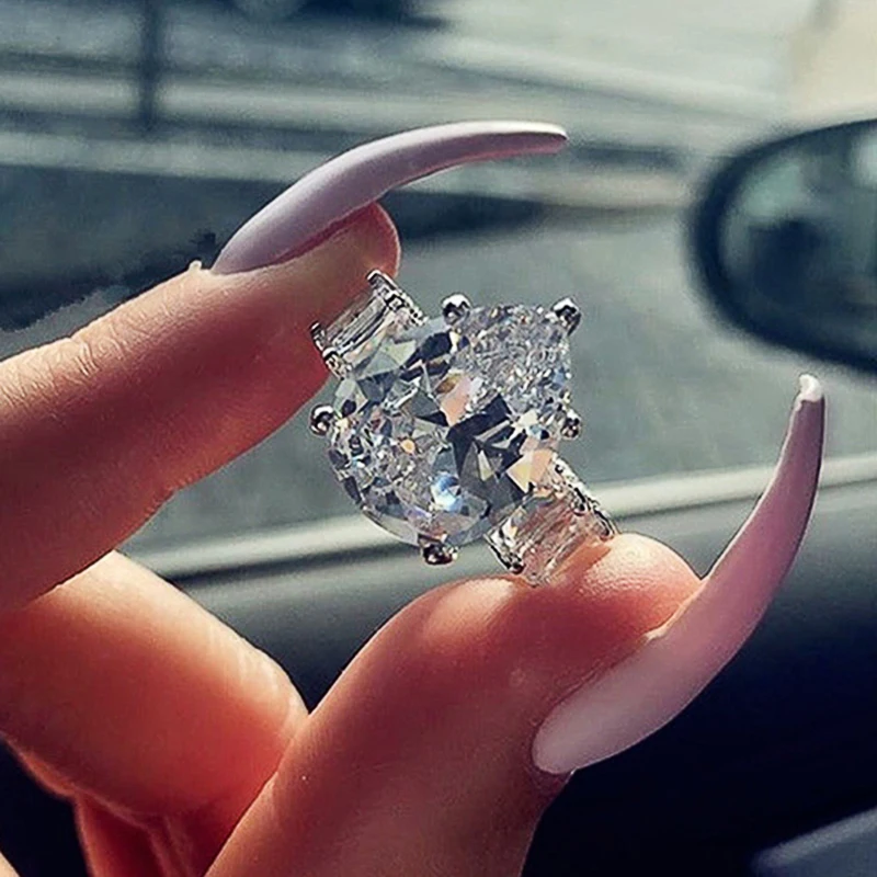 Huitan Crystal Water Drop Cubic Zirconia Ring Fashion Luxury Engagement Wedding Accessories Rings for Women Wholesale Jewelry