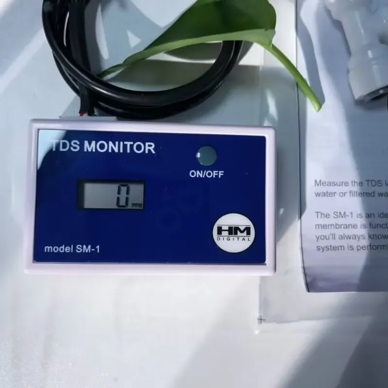 user-friendly SM1/TRM1 Water Quality Monitor: TDS, pH and Temperature Meter for Aquariums and Laboratories