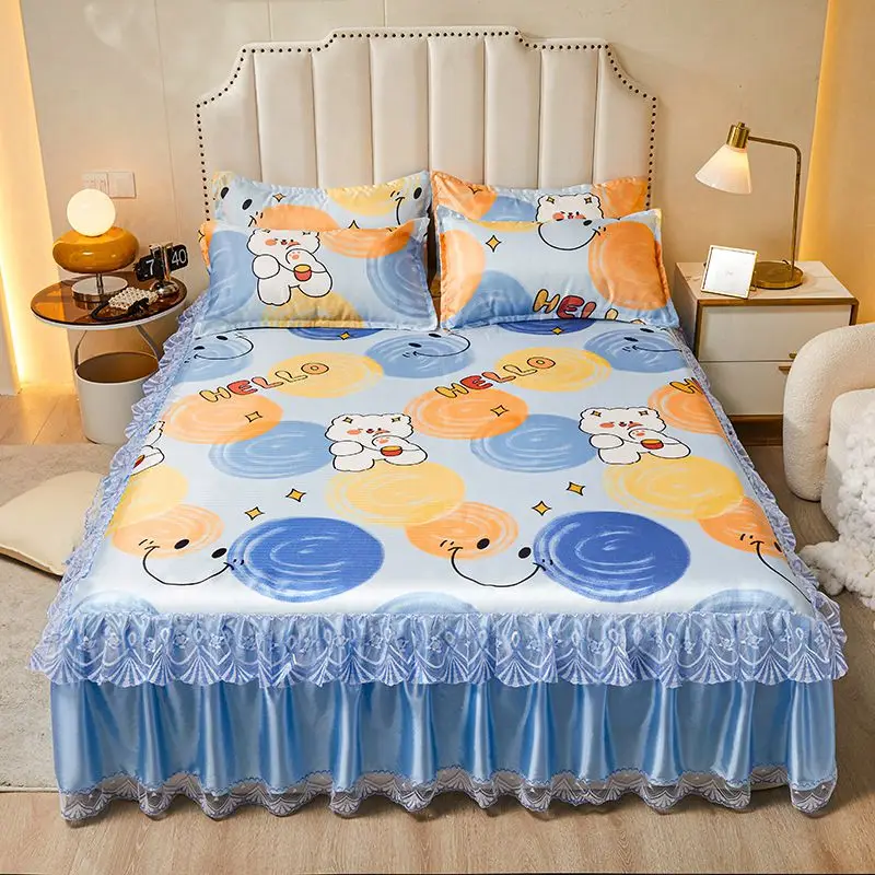 Cute Bear Bed Skirt Set Comfortable Bedspread 3pcs with Pillowcases Mattress Cover Summer Ice Silk Lace Bedding Set Bed Sheet