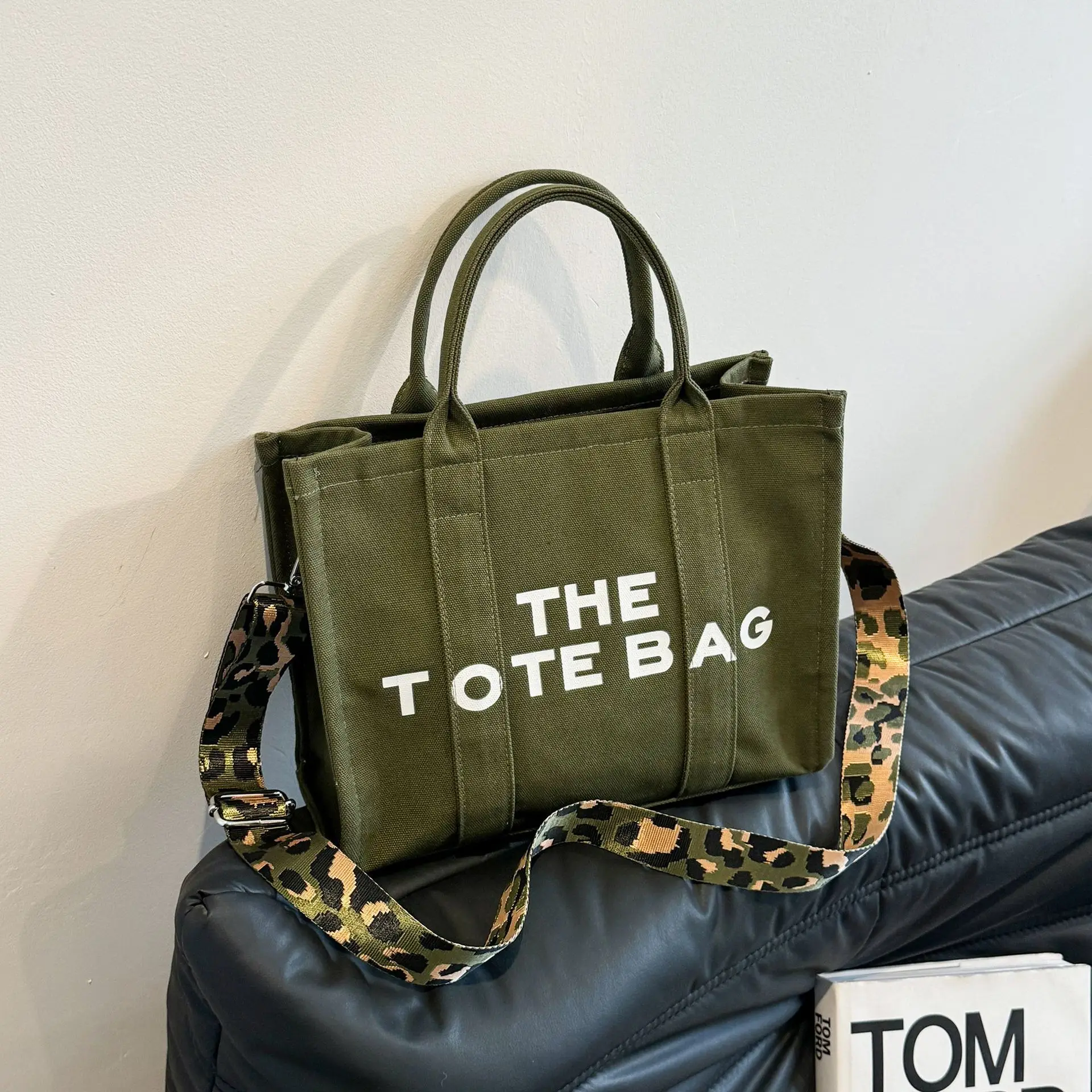 

Прочная холщовая большая сумка весны 2025 года для женщин, универсальная трансформируемая сумка через плечо, повседневная ручная сумка для ежедневного использования