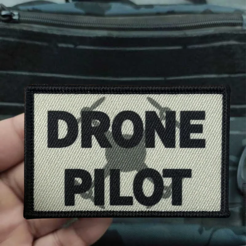Parche táctico Piloto de Dron – Velcro para mochila y uniforme - imagen 3
