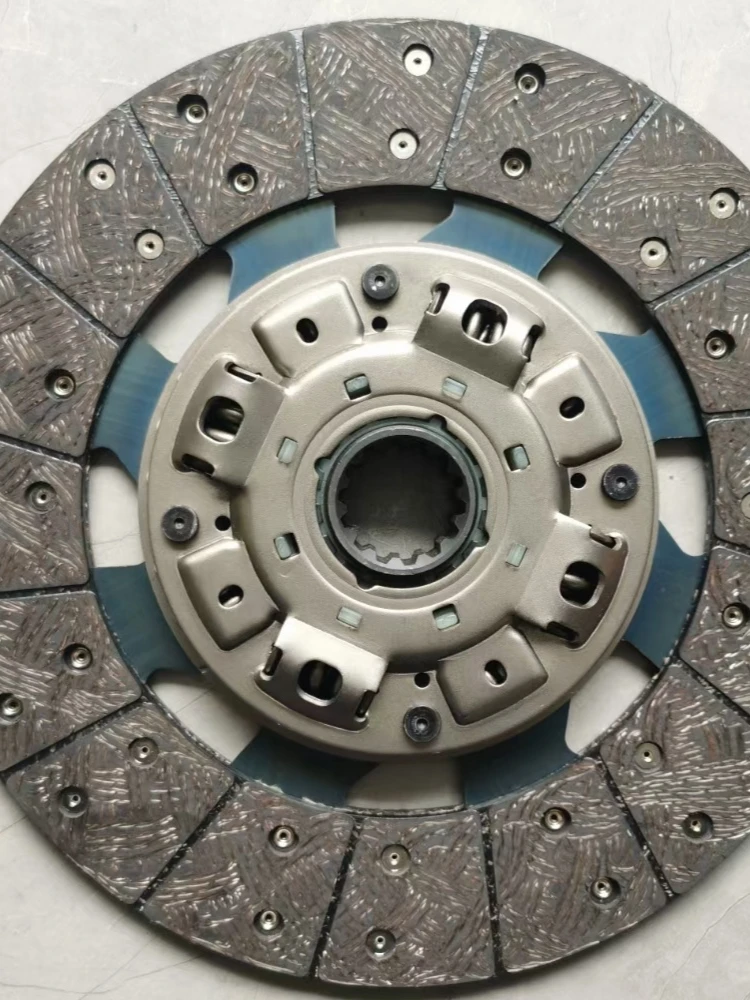 

Applicable to Isuzu Car Hino Daikin New Qingling FVR 6hk1-tc Two Euro Three Clutch Plate Platen