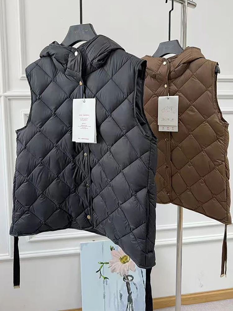 

Autumn Winter Hooded Argyle Warm Down Vest Women White Duck Down Sleeveless Drawstring Vests Female Single Breasted Waistcoats