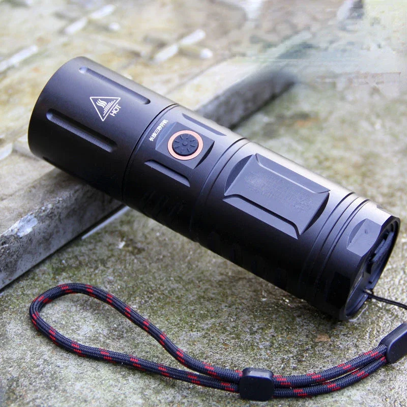 Built-in 3*18650 battery 5000 mAh Led zoom Flashlight SST40 High Power Flash Light Torch 4800lm Camping Tactical Work Lamp