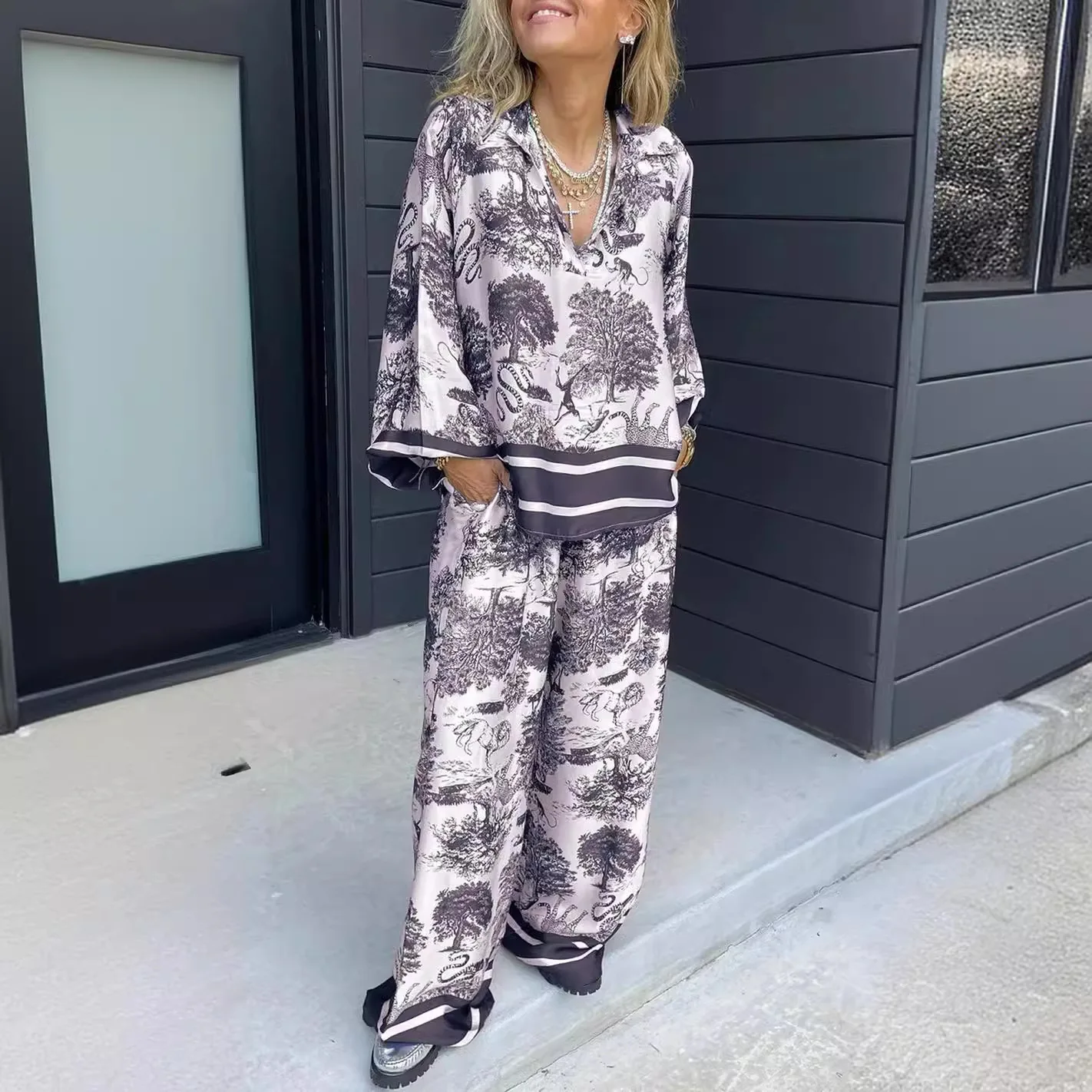 Vintage Print T Shirt Pant Sets Women V-neck Long Sleeve T Shirts Two Piece Set Autumn Winter Casual Loose Wide Leg Pants Suit