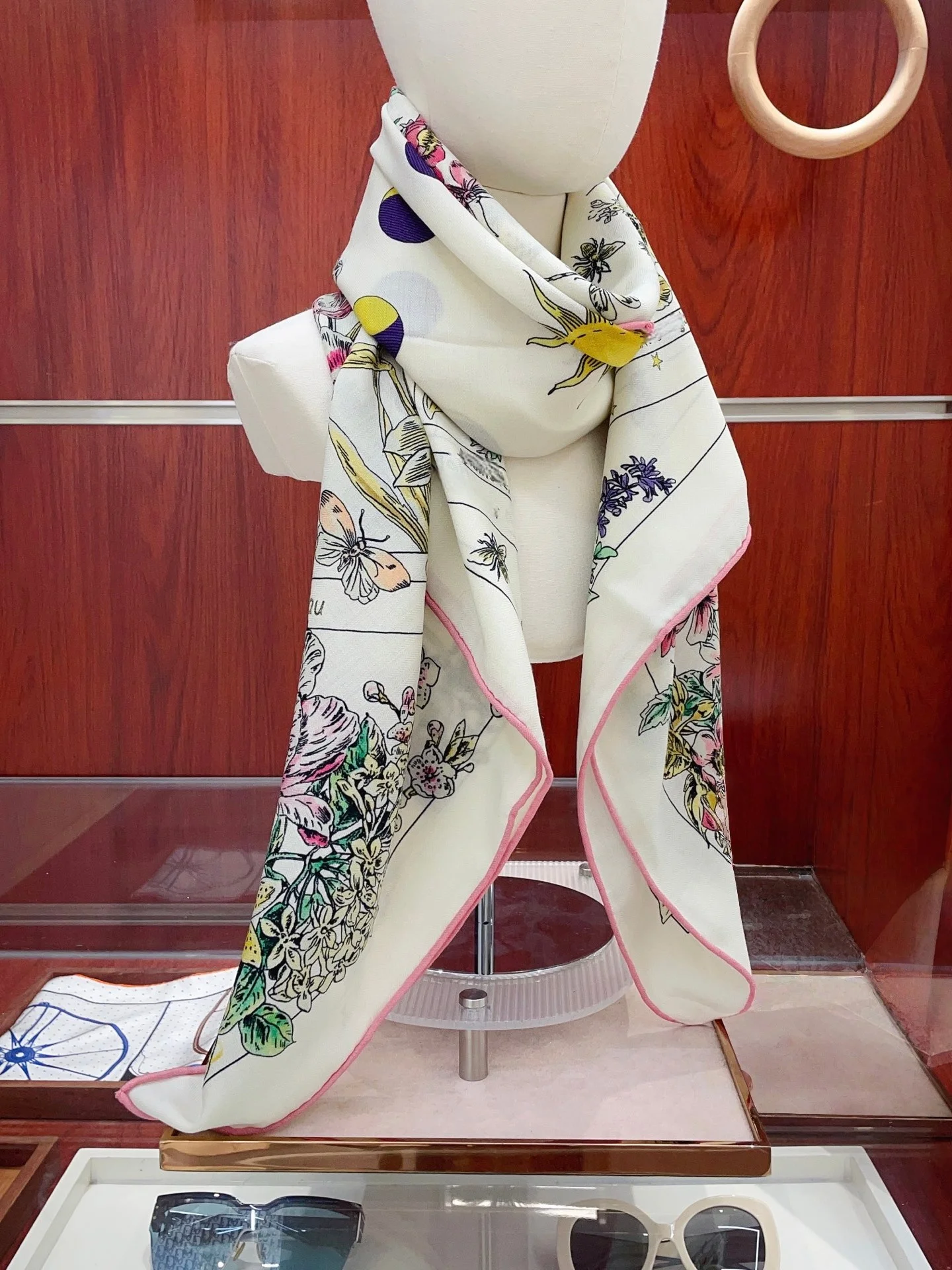 

New Cashmere Square Scarf Double-Sided Scarf Neck Warmer Stylish and Versatile Square Scarf Elegant Floral Scarf Bag Tie Gift