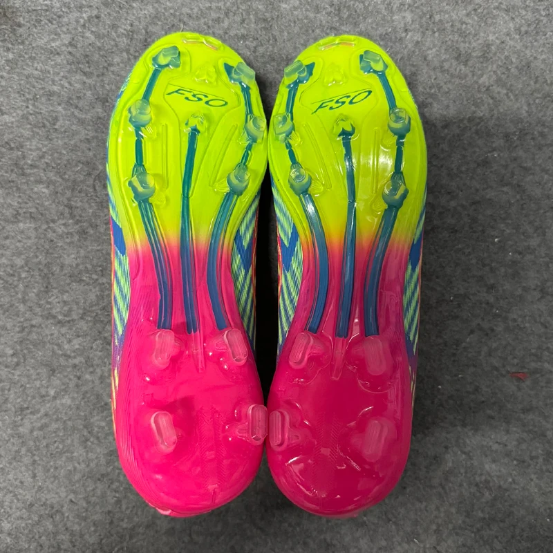 

New Men Soccer Shoes Original Turf Professional Futsal Football Field Boot Top Quality Resistant Tenis Football Shoes Sport Wear