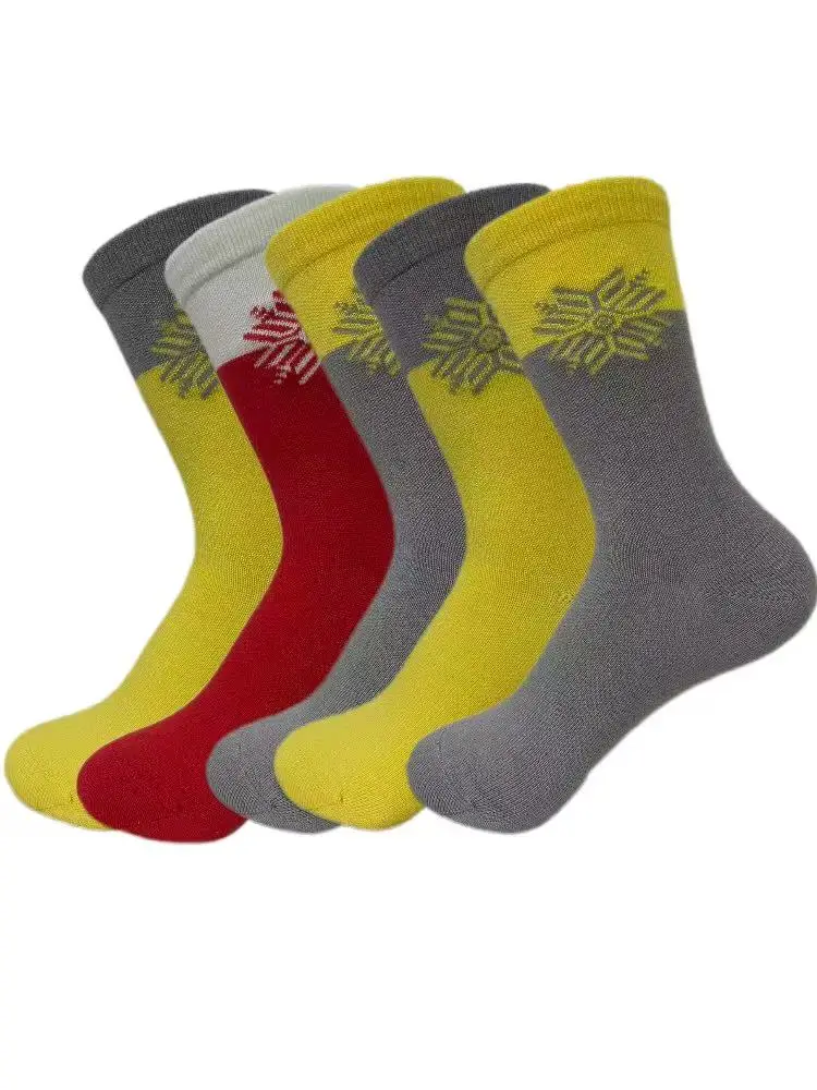 

5 пар Подарочная коробка Повседневный носок Зеленый экологически чистый материал антимикробный и впитывающийся снежинки функция модный дизайн