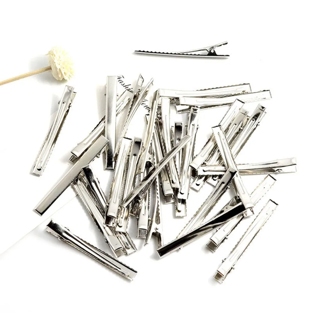 家庭用、耐久性に優れた金属製のダックビル型ヘアクリップ。手作りのシルバーメタル製カールクリップ。実用的なdiyヘアクリップ。美容院でも使用可能。