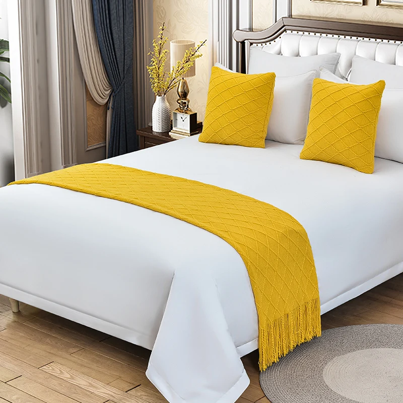 

1 Piece Bedspreads Solid Color Tassel Bed Runners Scarves Modern Bed Throws for Foot of Bed Queen King Size Home Decoration