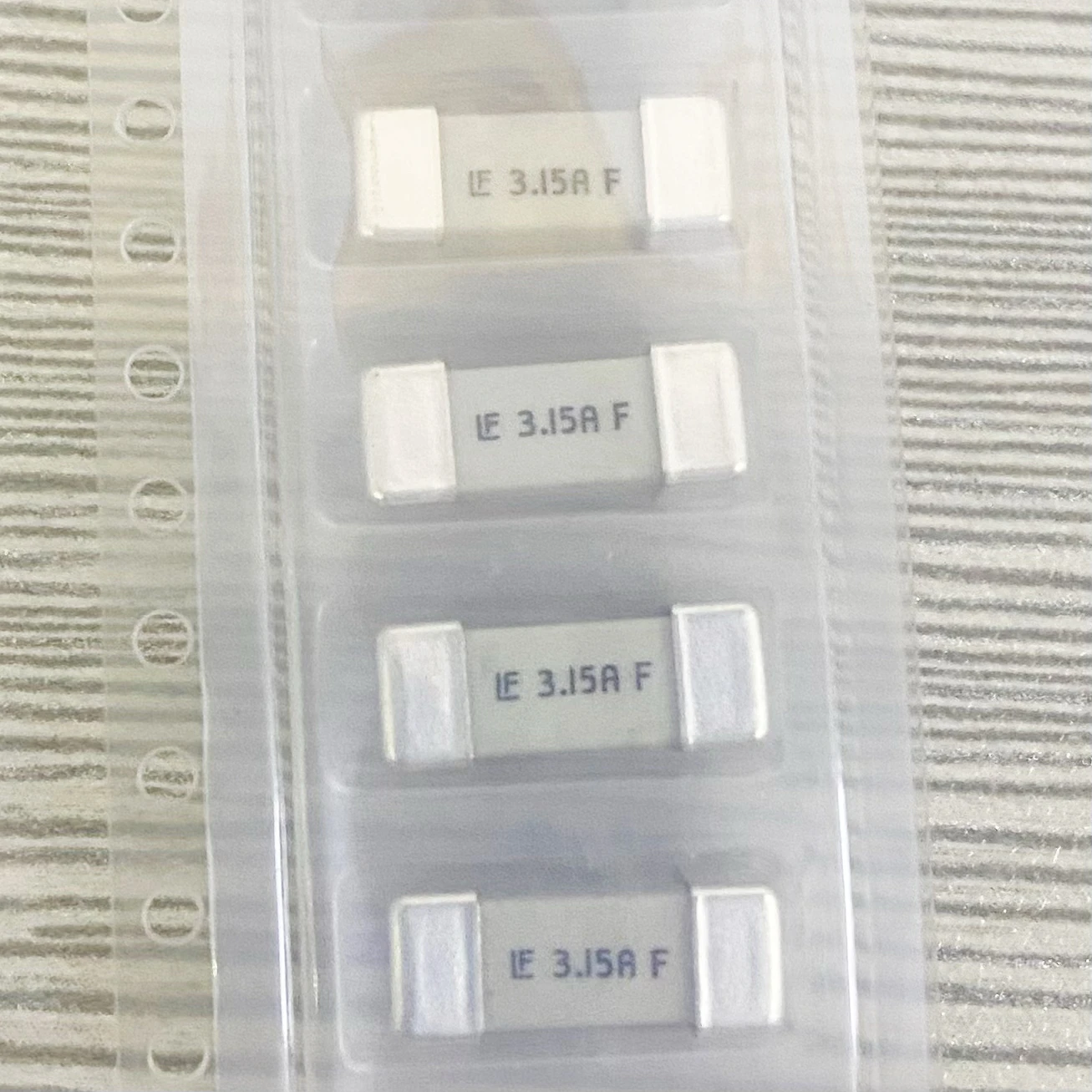 5PCS/Imported from the United States 04853.15 DR 3.15A 600V PTC patch fuse fuse with LF3.15F seal