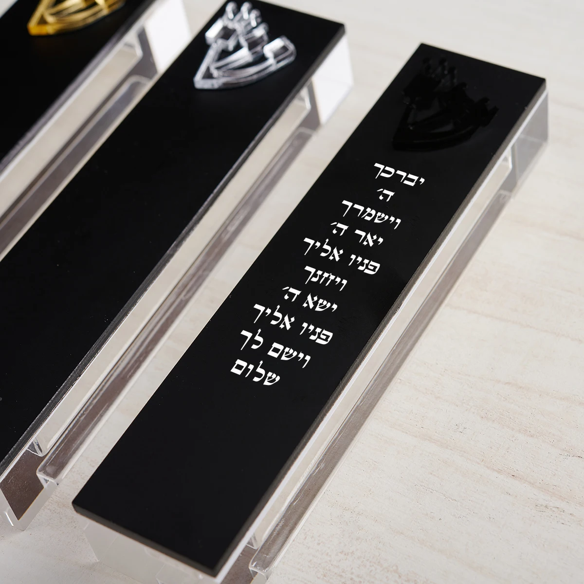 حافظة Mezuzah الحديثة المخصصة من الأكريليك ثلاثية الأبعاد قطع Mezuzah هدية يهودية شخصية هدية طفل جديد هدية منزلية جديدة نعمة منزلية يهودية