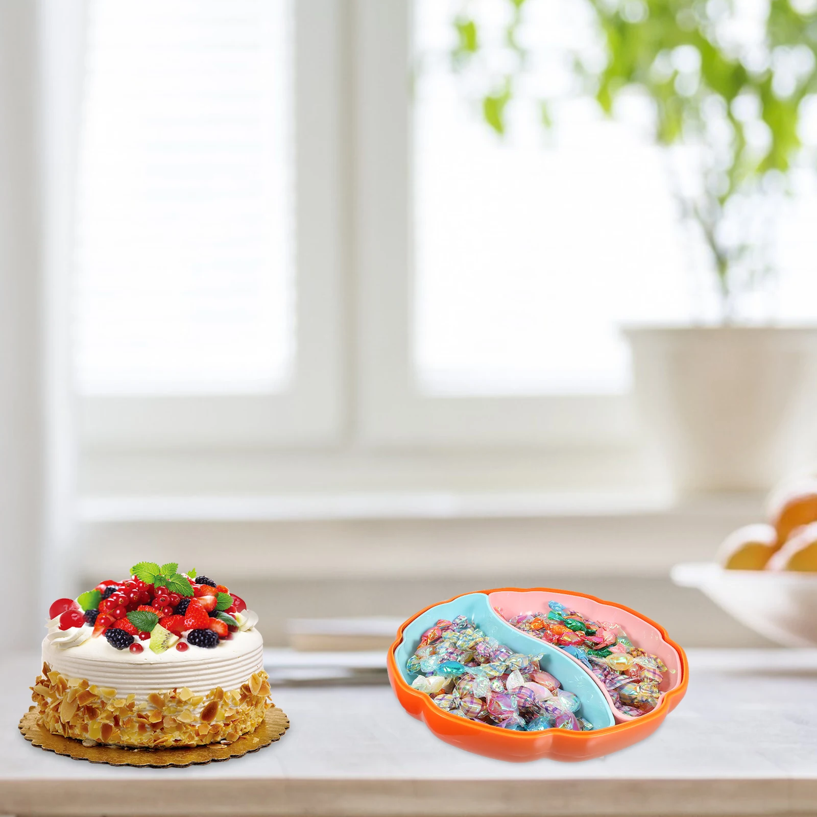 

Fillable Pumpkin Container Pumpkin-shaped Snack Plate Snacks Halloween Candy Tray Serving Dish Pp with Lid