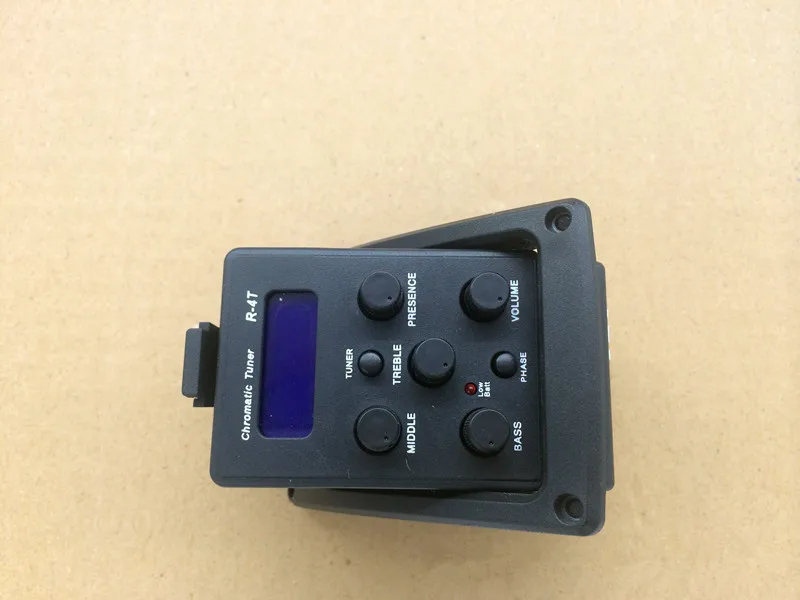 Ein Set mit 4-Band-EQ-Equalizer, Akustikgitarren-Vorverstärker, Piezo-Tonabnehmer mit LCD-Tuner, Gitarrenzubehör – Detail 9