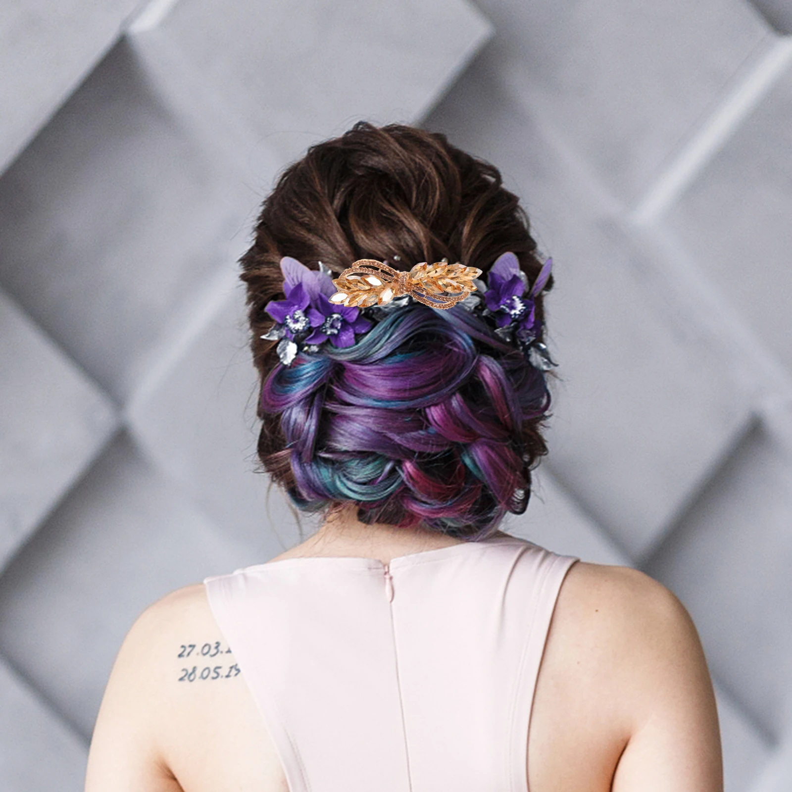 

2Pcs Rhinestone Hair Clips Sparkling Bridal Hair Accessories Small Leaf Clips for Brides Wedding Pins Womens Barrettes