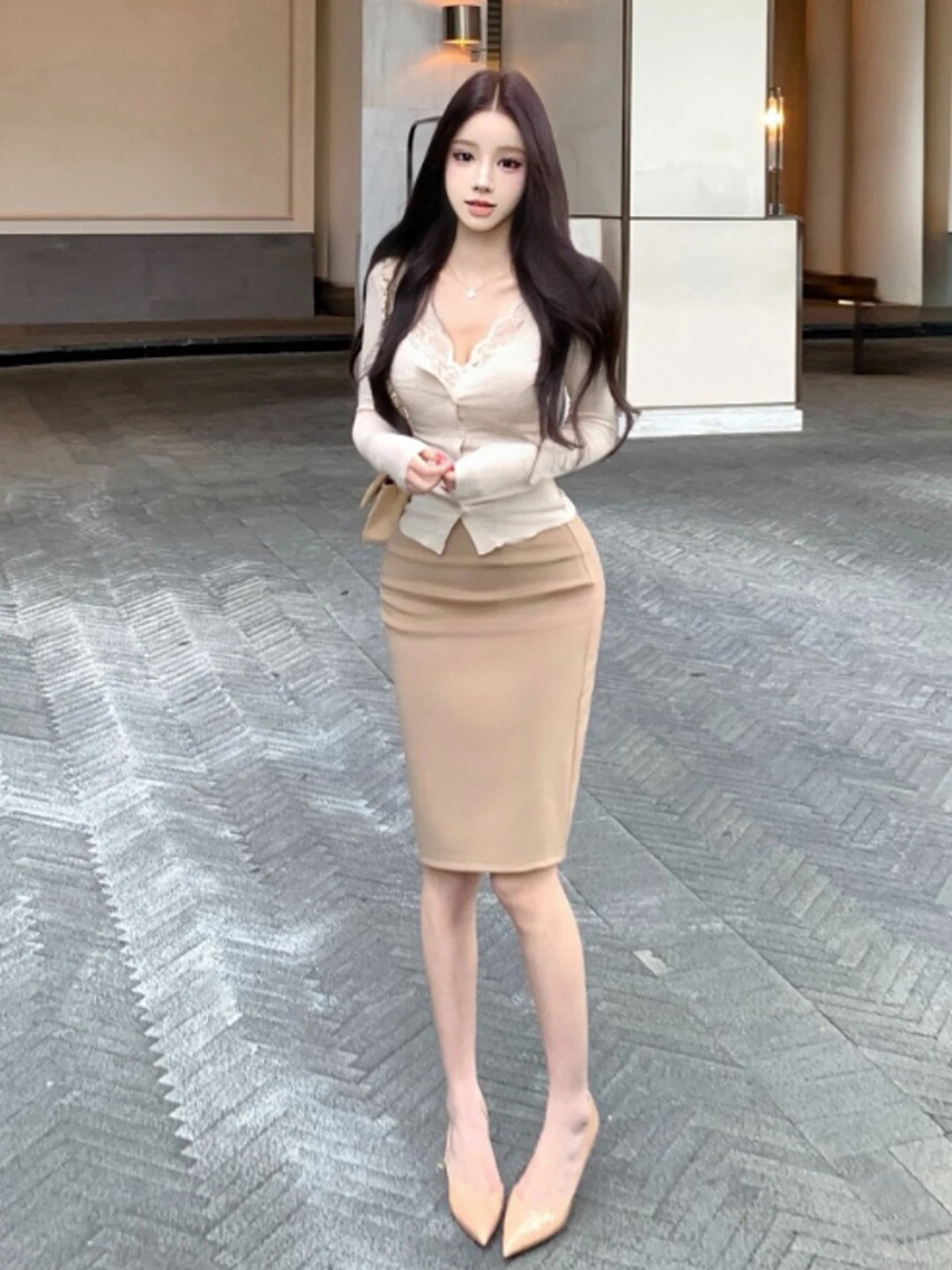

Unique V-Neck Top And High Waist Skirt Work Commute Outfit Set Comfortable Mid-Thick Cotton Summer Fashion Two-Piece Set