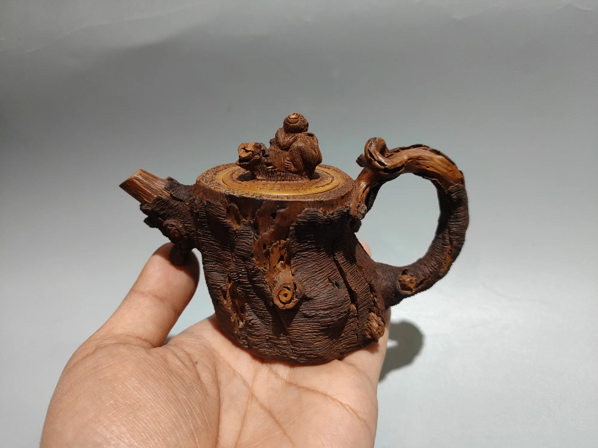 Chinese Yixing Purple Clay Teapot with Bark Texture And Monkey Cover Tree Root Design Traditional Handmade Kettle Tea Maker