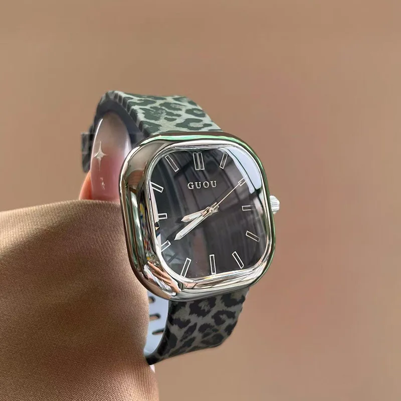 

Premium Selected Leopard Print Silicone Strap Square Women'S Watch With Large Dial Trendy Fashion European And American Style