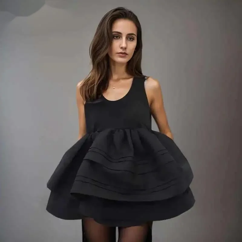 

Fashion Curved Flower Bud Top Soft Sticky Cloud Vest Women's Round Neck Slim Patchwork Hem Tops New 7A97DW