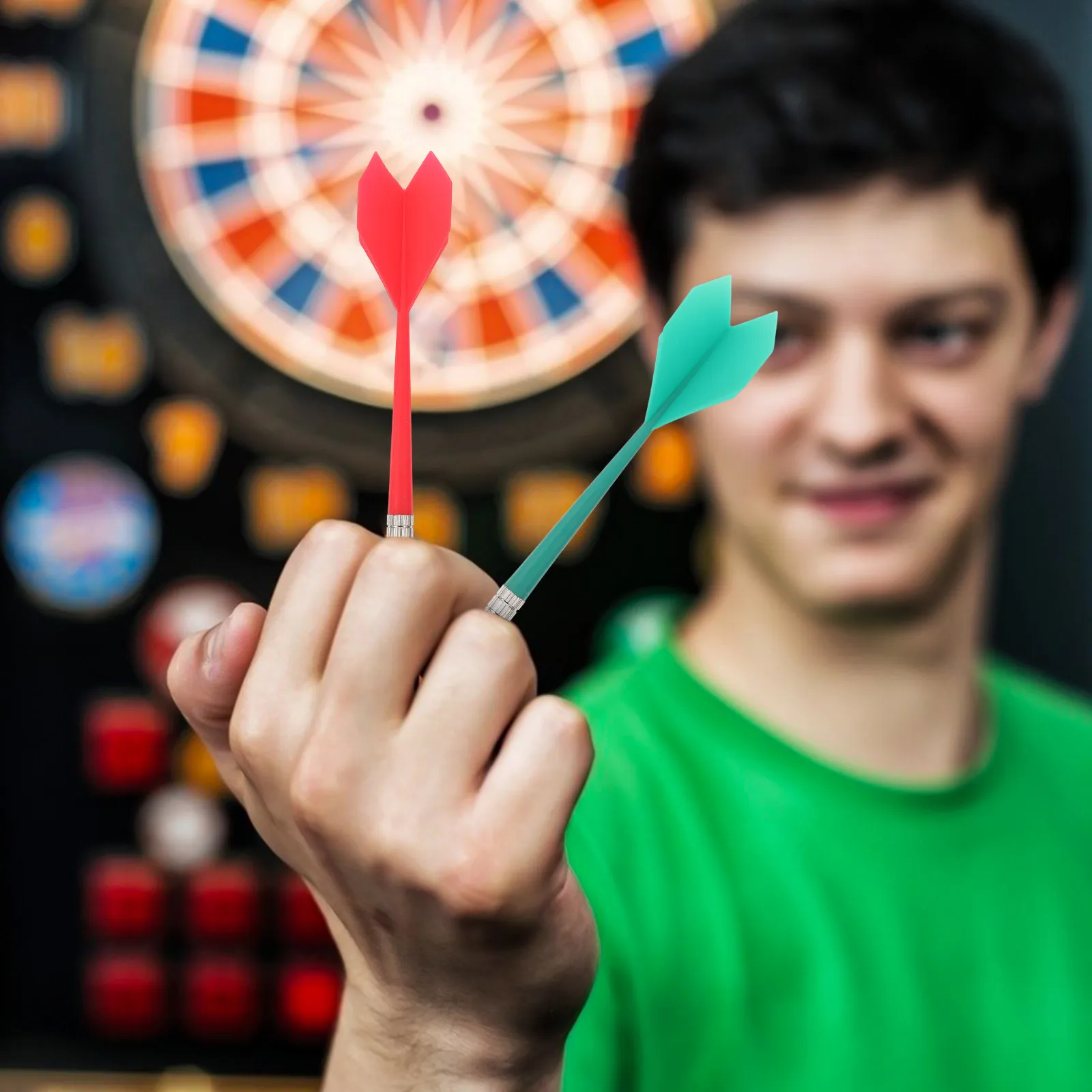 

Набор из 6 летающих игрушек с пластиковыми наконечниками и прочными ABS-иглами для игр в помещении и на улице, с нескользящим стержнем и удобной ручкой для комфортного захвата, для досуга