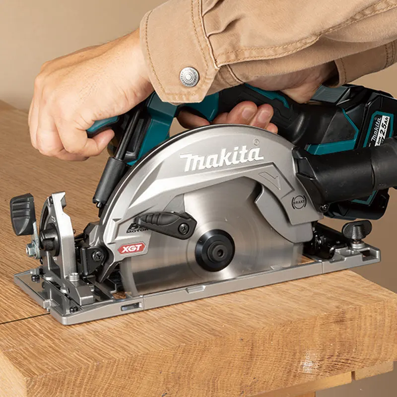 Makita HS012G rechargeable circular saw