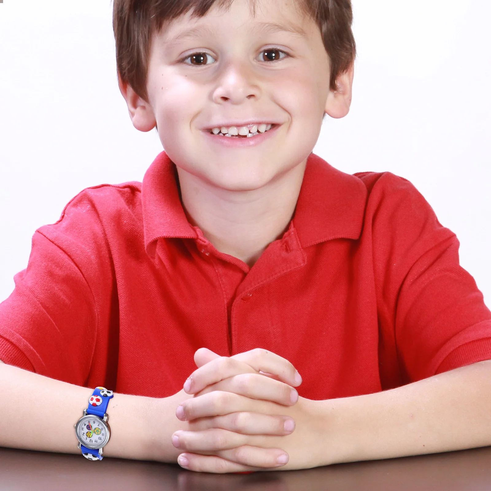 Рисунок 6 - часы с футбольным узором