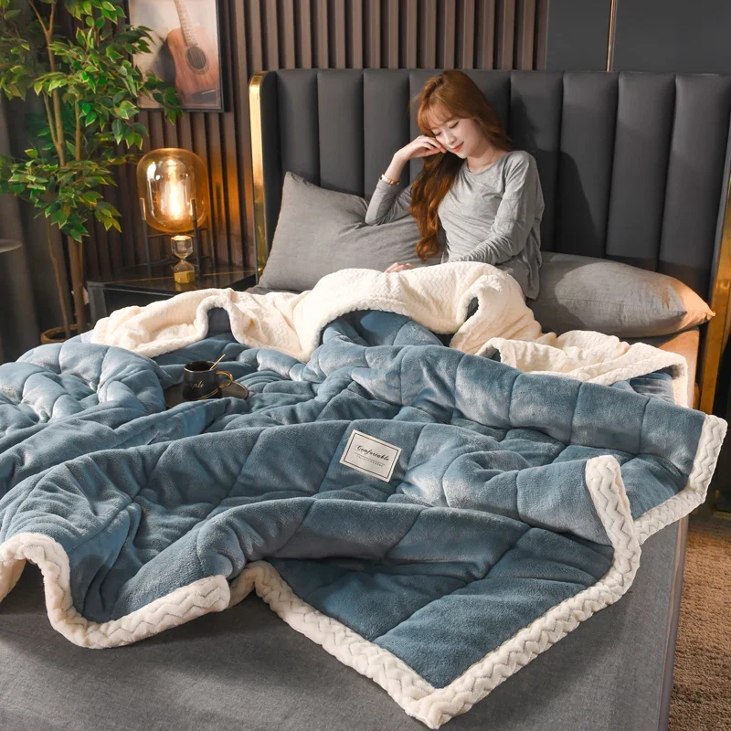 Coral Fleece Autumn Winter Warm Blankets for Bed 3 Layers Thicken Flannel Blanket Quilt Soft Comfortable Warmth Quilts Washable
