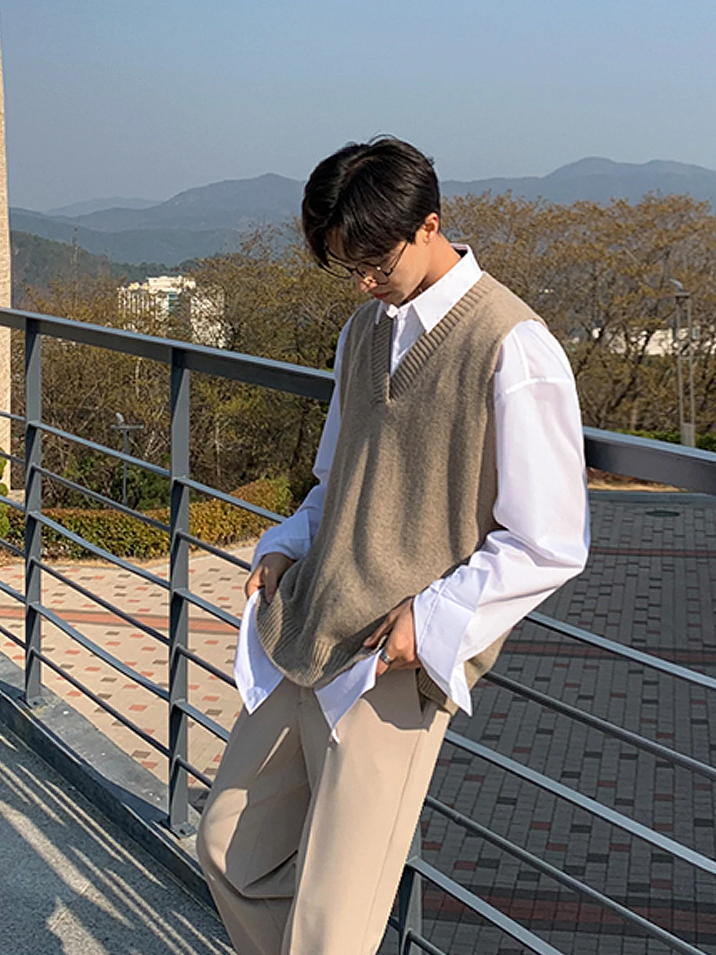 Retro Japanese Knitted Vest Men's Autumn Lazy Sle V-ne Sweater Cleanfit Svel Jaet Stand Fit Casual Youth Faion