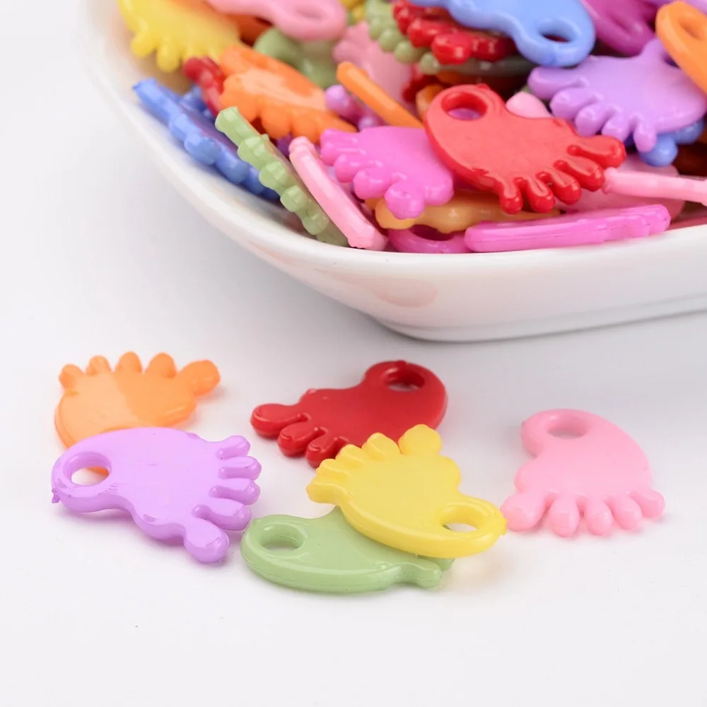 PandaHall 1200 Stück Bastelbedarf Babyfüße-Anhänger Bunte Acryl-Babyfußabdruck-Anhänger für Schmuckherstellung DIY-Dekoration – Detail 4