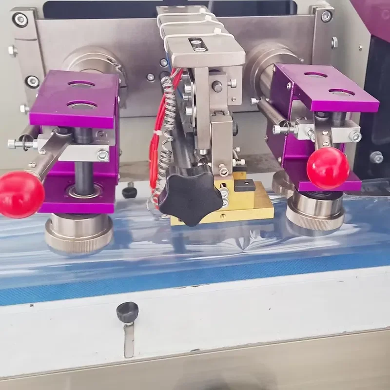 【2026】 Chocolate Back Seal Wrapping Flow Wrapping Packing Machine for Chocolate Bar Horizontal Packaging Machine
