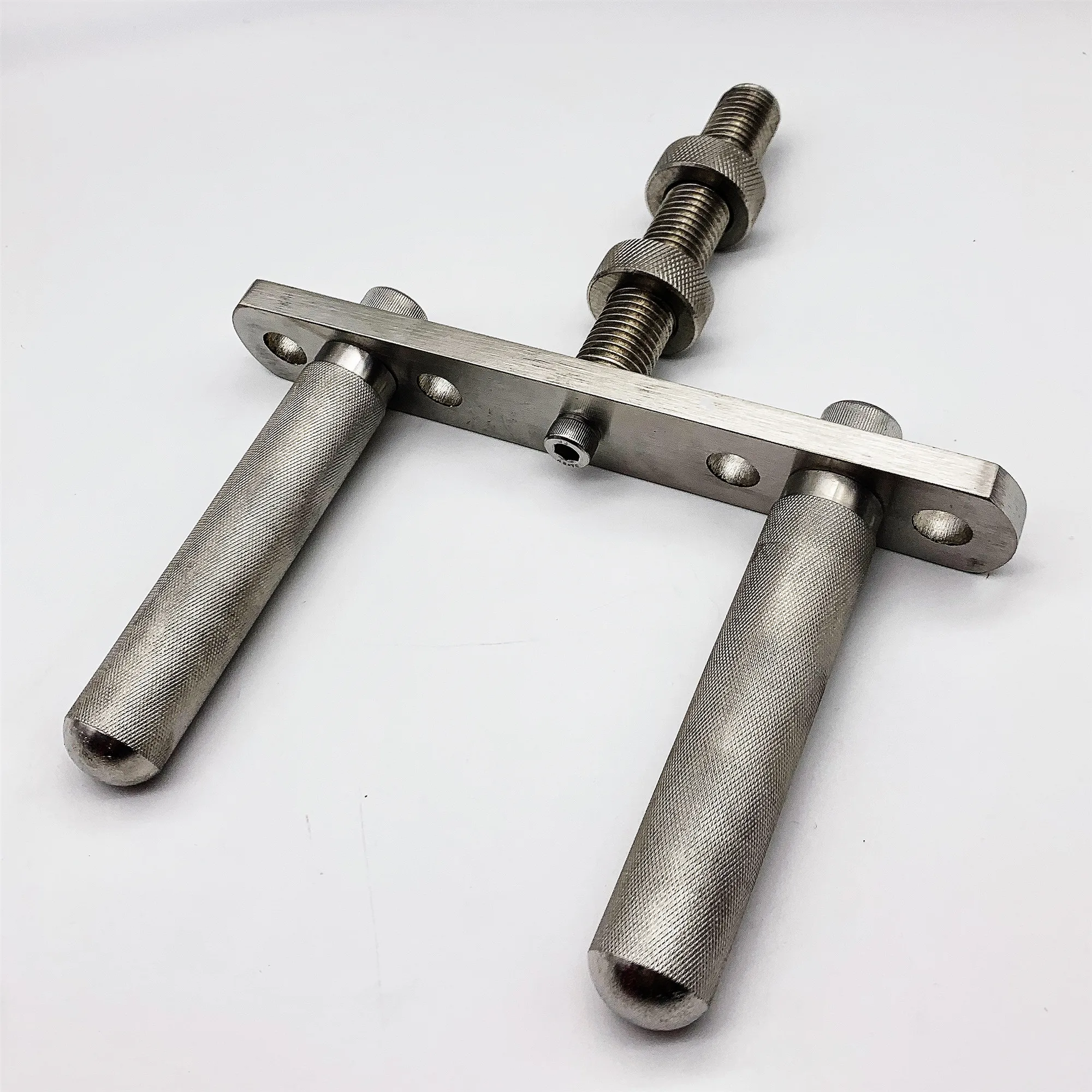 �y�Z�[�����z�����X�^�[�A�[���u�����h�����񋭉� 304 �X�e�����X�|�n���h�O���b�v�g���[�i�[�O�r�G�N���[�^�[������r�񓪋؃_���x��